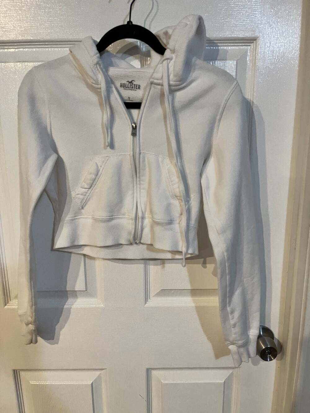 Hollister White Cropped Zip-Up Hoodie
